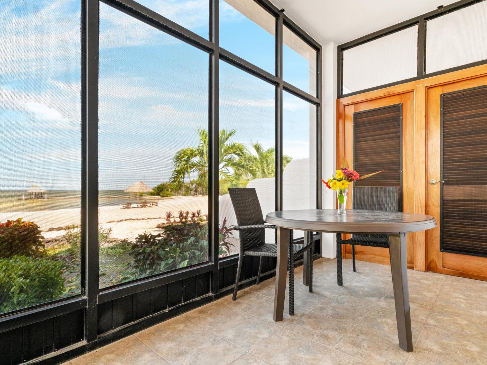Orchid Bay Resort Corozal Town Chambre photo
